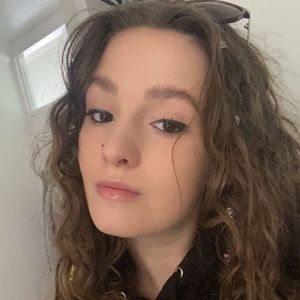 Meet your Posher, Lily